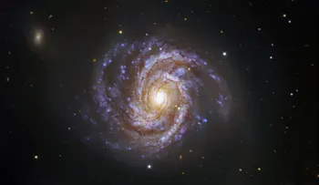 Científicos captan estertores finales de una estrella masiva en otra galaxia