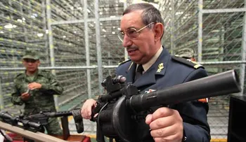 EE.UU.: Las tiendas de armas venden más de 30.000 rifles semiautomáticos tras la matanza de Orlando