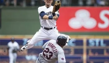 Brantley produce 4 carreras en triunfo de Indios 