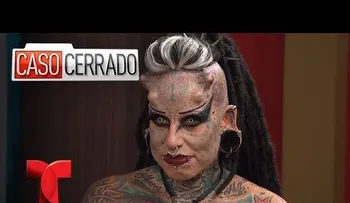Una mujer quiere ser vampira y su novio se entera que está embarazada.