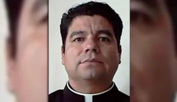 Condenan a 90 años de prisión a sacerdote por abuso sexual de menores