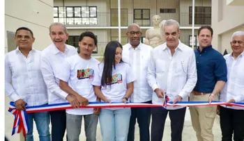 Abinader inaugura UASD-Cotuí con 29 aulas