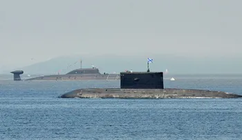 Científicos crean una capa que hará invisibles a los submarinos rusos
