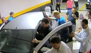 2 personas mueren y 4 heridas en Templo de Pare de Sufrir (VIDEO VIRAL)