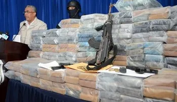DNCD decomisa 499 paquetes de droga y fusil AK-47 en La Romana