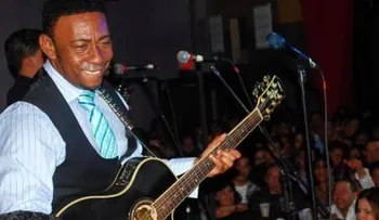 Anthony Santos niega rotundamente tenga varias enfermedades; someterá a Melenciano