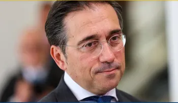 Albares defiende sanciones por violar valores UE