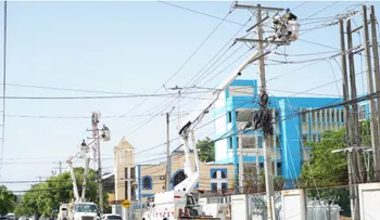 Edesur impulsa plan de construcción y mejora de redes eléctricas