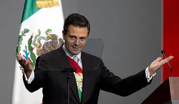 Enrique Peña Nieto recibe al papa en el Palacio Nacional