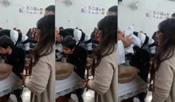 "Anticristo": Un niño que estaban bautizando insulta al cura en pleno altar