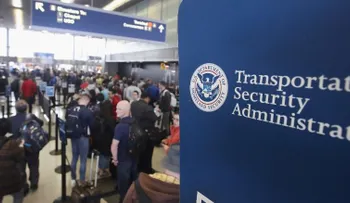 Corte Suprema de EEUU cancela audiencia oral por prohibición de viajes