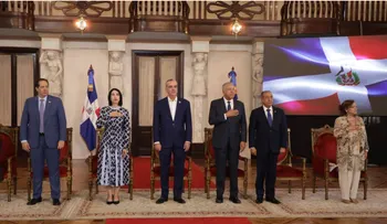 Abinader premia a Miniño y Acosta