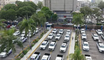 Gobierno presenta las primeras 339 unidades policiales equipadas con car kits