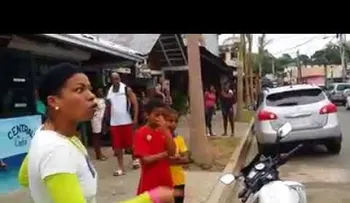 Una mujer se "desboca" contra un agente de Cestur: "Corruptos, ladrones, extorsionadores..."
