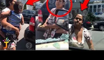Mujer rompe cristales de vehículo con sus hijos dentro (2da parte) 
