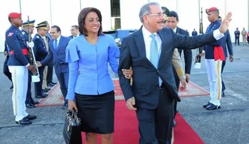 Presidente Danilo Medina partió a Colombia para participar enCumbre Iberoamericana