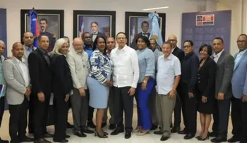 Ministro Antonio Peña Mirabal y ADP se comprometen a garantizar paz y armonía en las escuelas