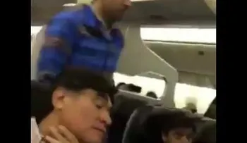 Abuchean a exministro corrupto de Argentina, y el tipo ni se inmuta