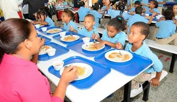 Minerd invierte RD$9,700 MM en alimentación escolar