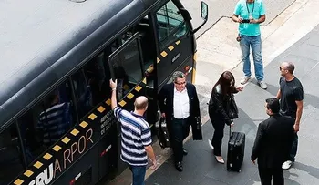 Joao Santana es arrestado tras regresar a Brasil