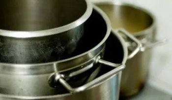 7 alimentos que es mejor mantener lejos de las ollas y sartenes