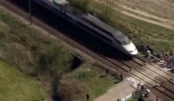 7  muertos: descarrila tren en el norte de Francia