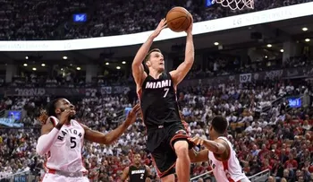 Los Heat y Wade vencen a Raptors en tiempo extra