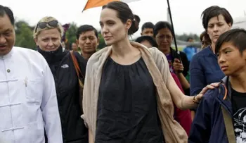 Angelina Jolie hospitalizada por anorexia