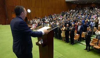 El Banco Central reconoce a los funcionarios y empleados por su tiempo de servicio a la institución
