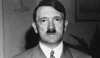 Hitler no se suicidó, se exilió en Suramerica