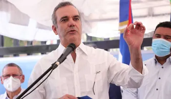 Abinader anuncia construcción de tres centros de traumas en diferentes puntos del país