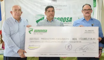 Presidente Luis Abinader dispone pago 172 millones pesos a productores agrícolas de La Vega