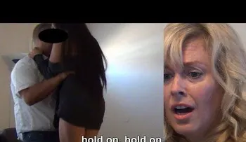 Testigo de Jehová fue a predicarle a su vecina y terminó haciendo "striptease"