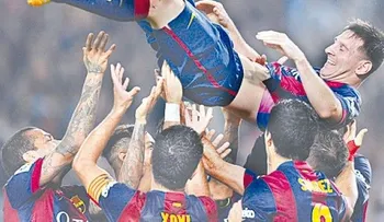 El Valencia se desploma; Messi, el rey de la fecha 12 en La Liga