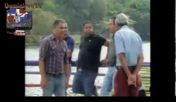 Cadáver del periodista Enfry Taveras Pereira después de ser recuperado