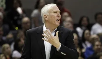 Popovich está en contra de alargar campaña de NBA
