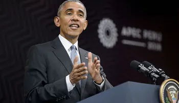 Obama pide "esperar y ver" el enfoque de Trump, pero dice que estará atento
