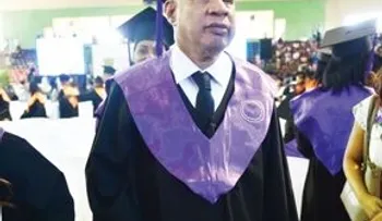 Un dominicano ciego, recién graduado, es un gran ejemplo de superación