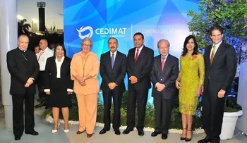 Medina asiste a inauguración de moderno centro cardiovascular