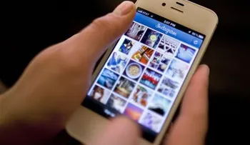 Desmantelan en Pekín red que produjo 40.000 iPhones falsos