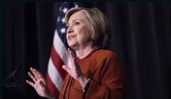 Hillary Clinton quiere una Oficina de Asuntos de Inmigrantes