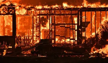 4.000 evacuados por un incendio en California