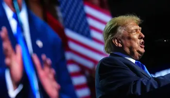 Trump promete 5.000 dólares a cada adulto si los republicanos ganan el Congreso