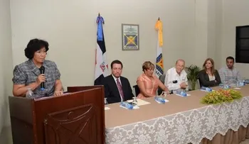 Universidad del Caribe nombra mujer como rectora