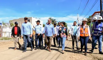 Deligne Ascención promete terminación carretera Navarrete-Montecristi para enero 2024