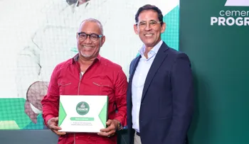 Cementos Progreso reconoce a 86 colaboradores con trayectorias de hasta 45 años