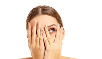 ¿Es normal la fuga de orina al toser?. Afecta hombres y mujeres: Conoce sus causas y soluciones
