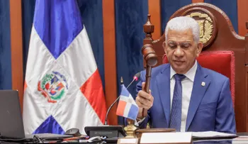 Senado solicita priorizar construcción Autovía del Sur; reconoce a Saldaña