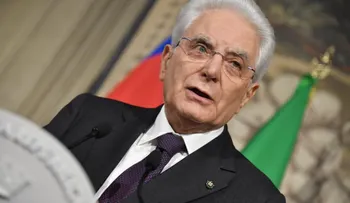 Carlo Cottarelli, exfuncionario del FMI, es nominado como primer ministro en Italia