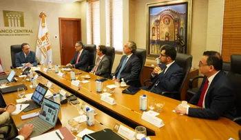 Valdez Albizu recibe a ejecutivos regionales de BLADEX